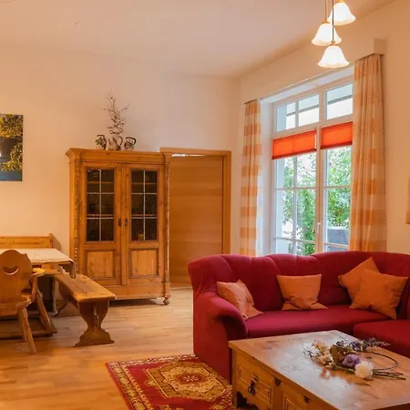 Schone Eigentumswohnung In Der Altstadt Mit Terrasse * Fussen